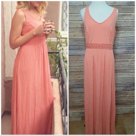 LC Lauren Conrad Dresses & Skirts - LC Lauren Conrad Coral Crochet Trim Maxi Dress NWT